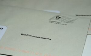 Post mit der Wahlbenachrichtigung