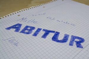 Die Abitur-Prüfungen starten unter Corona-Bedingungen