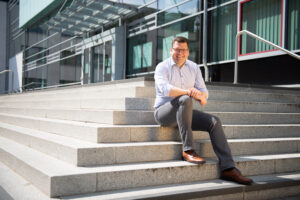 Christian Tylsch vor der Kreisverwaltung