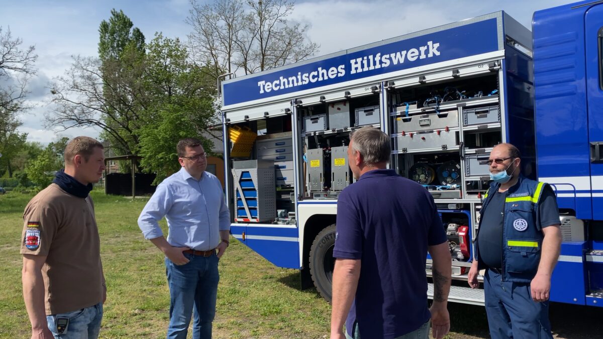 Christian Tylsch besucht das THW in Wittenberg